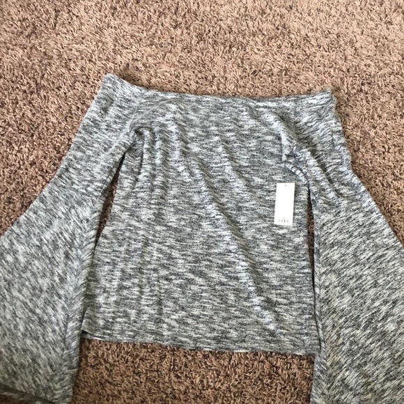 Bell sleeve top - Picture 1 of 2
